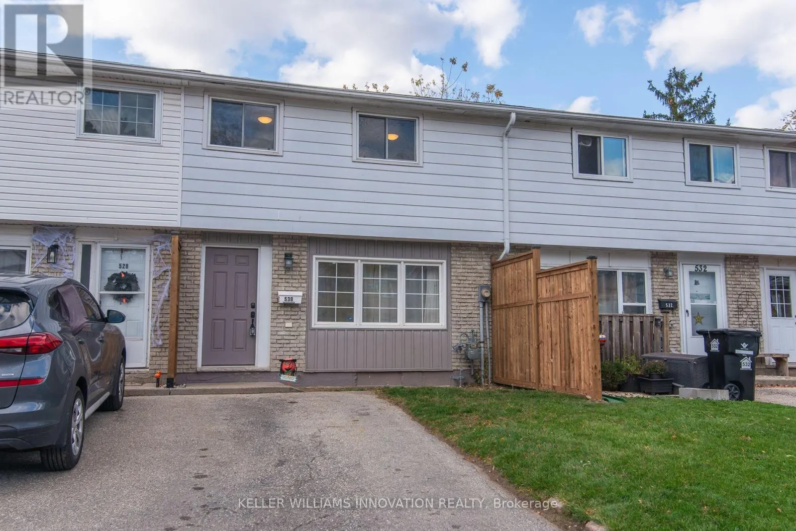 530 PARKVIEW CRESCENT