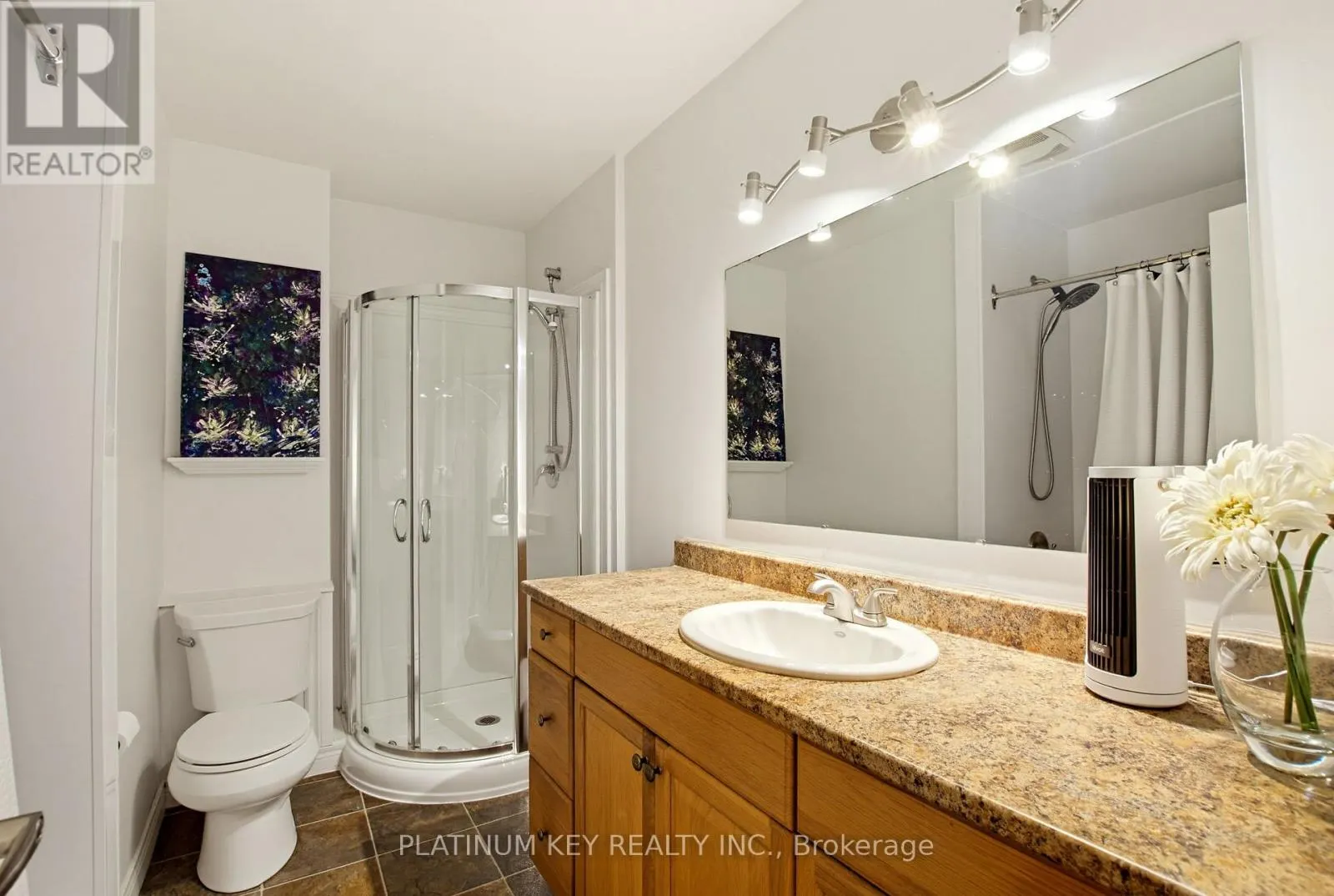 12 - 1328 COMMISSIONERS ROAD W #12
