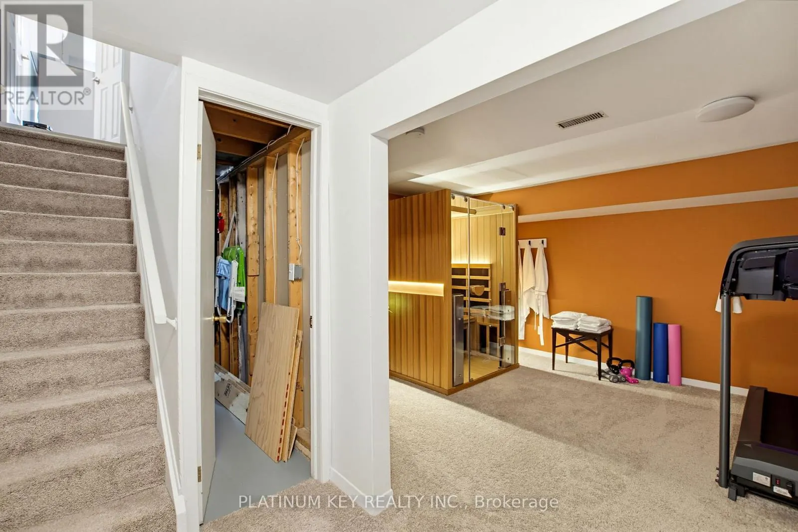 12 - 1328 COMMISSIONERS ROAD W #12