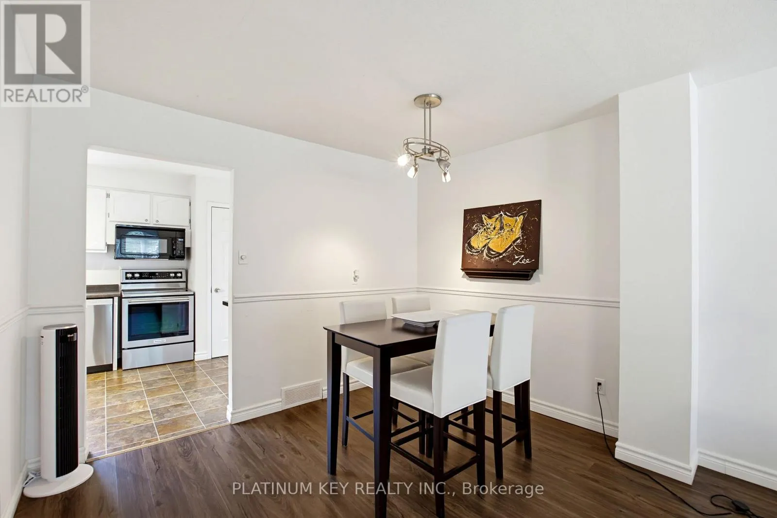 12 - 1328 COMMISSIONERS ROAD W #12