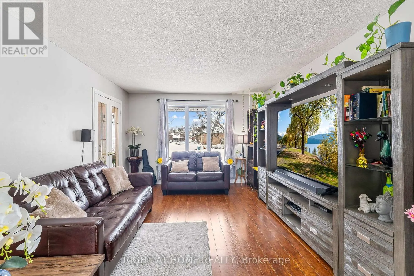 242 COLETTE DRIVE