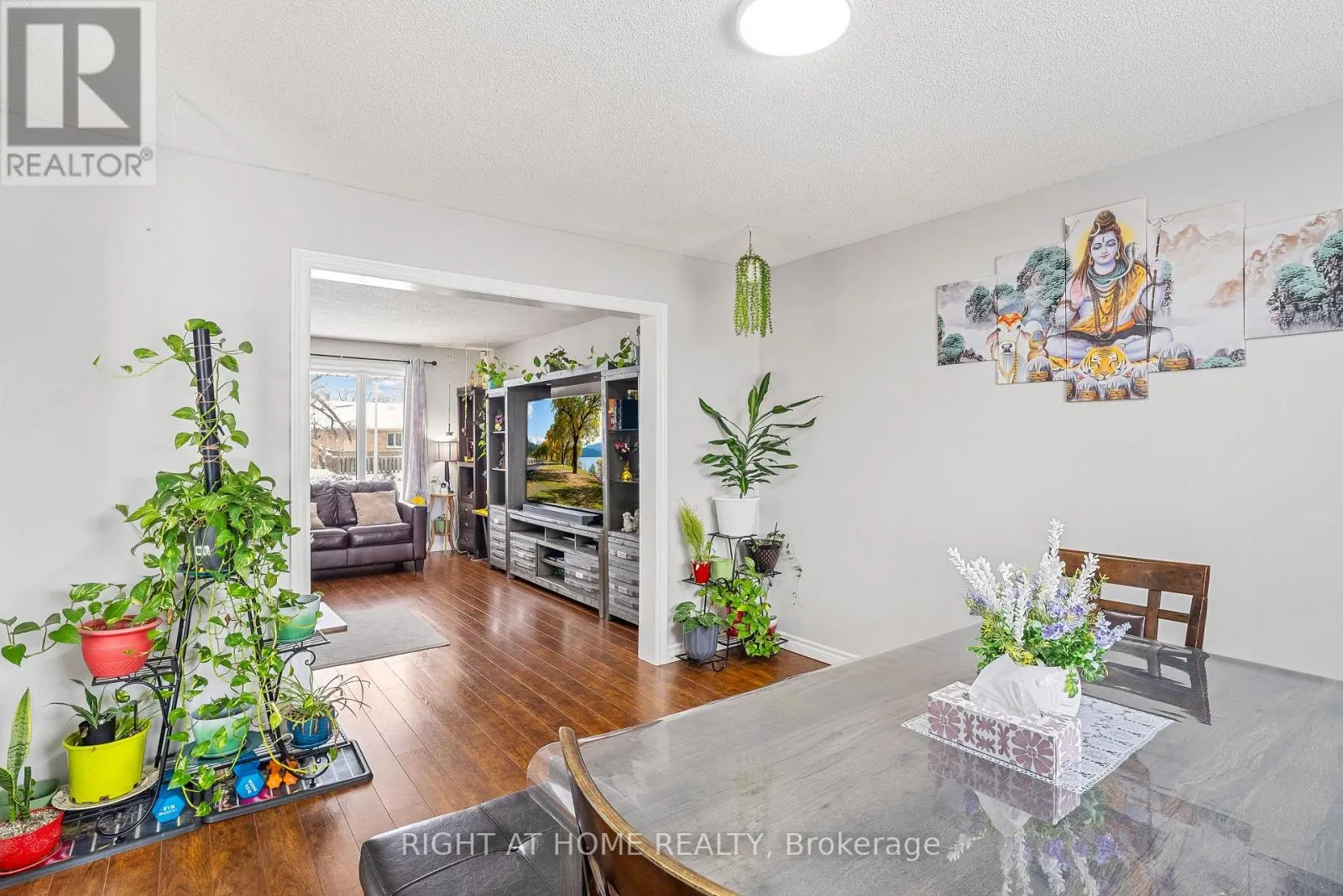 242 COLETTE DRIVE