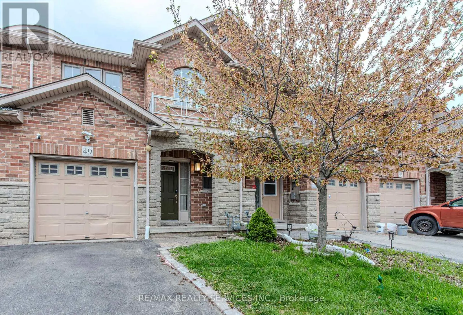 49 MARINA POINT CRESCENT N