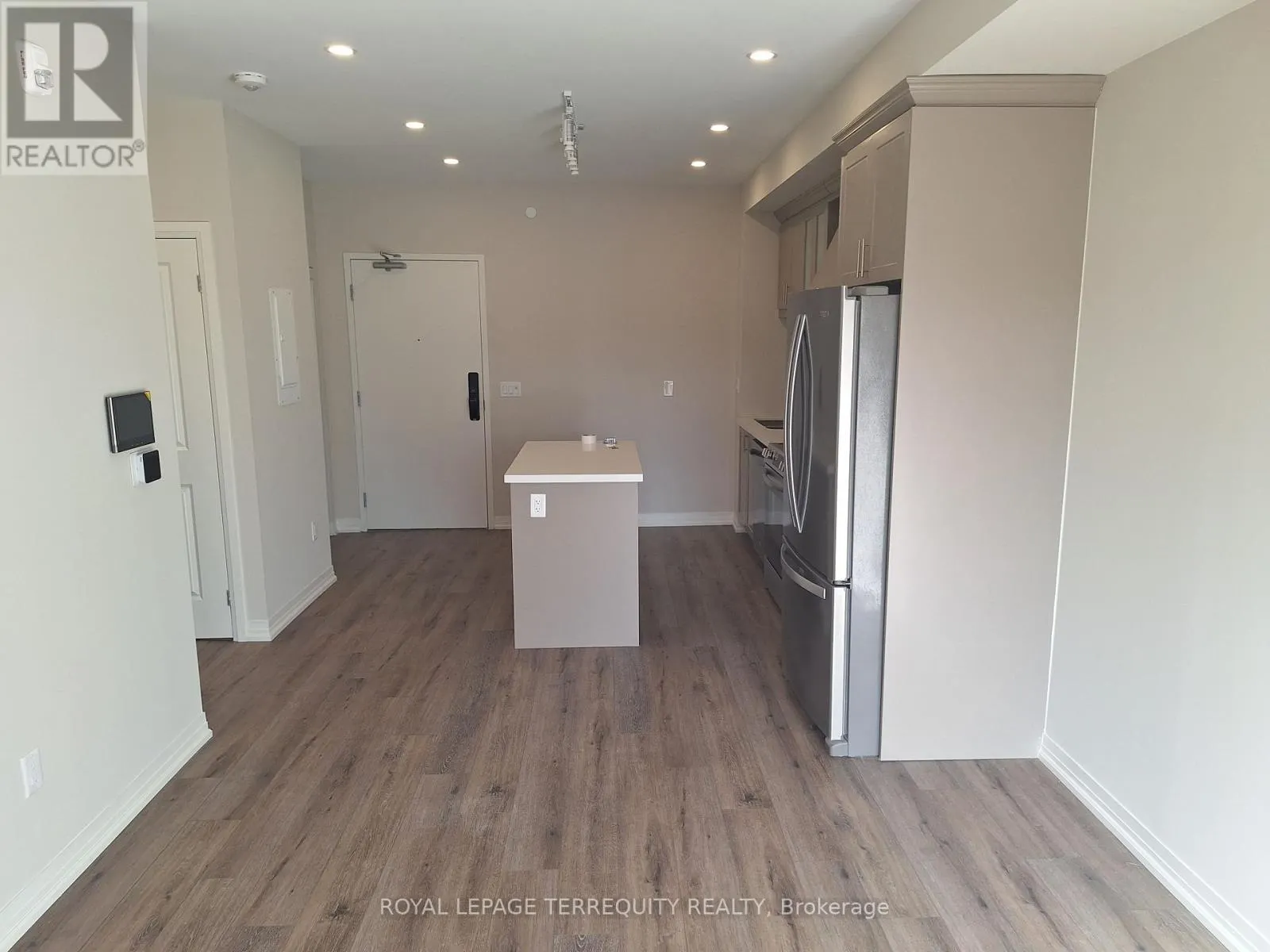 GL05 - 50 HERRICK AVENUE
