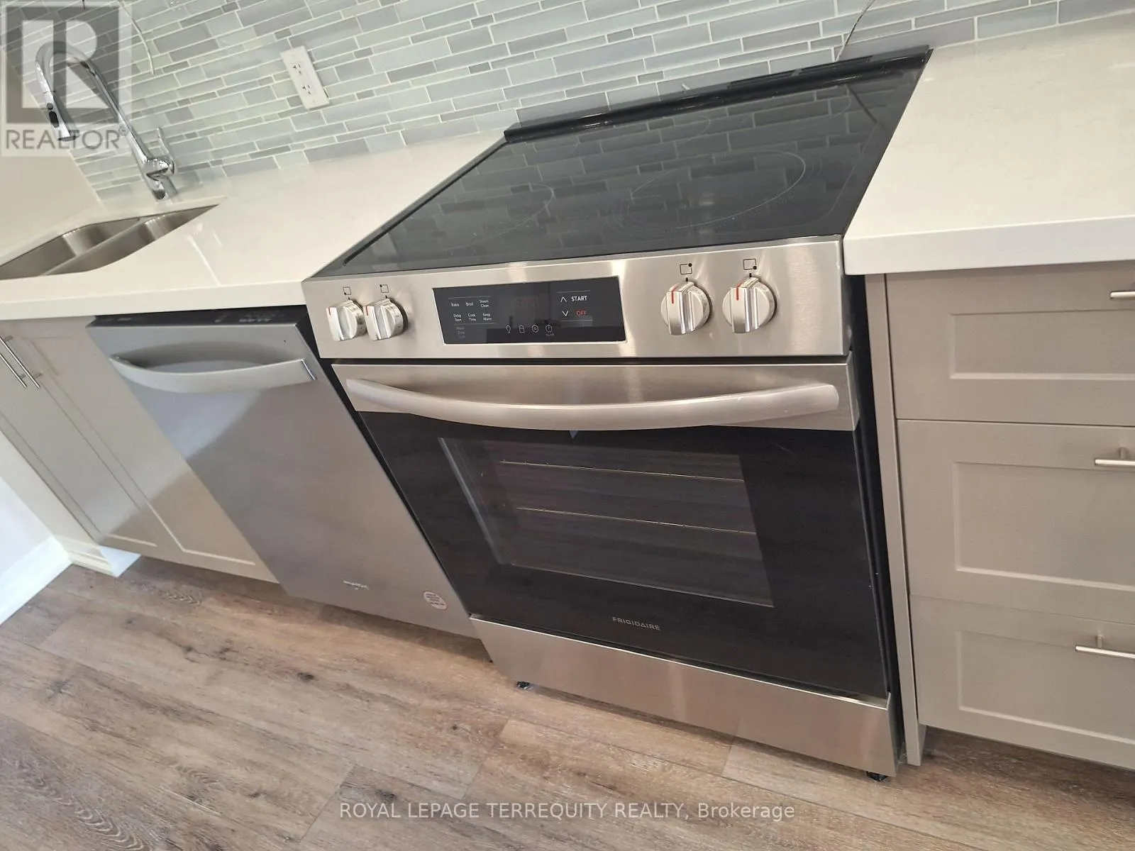 GL05 - 50 HERRICK AVENUE