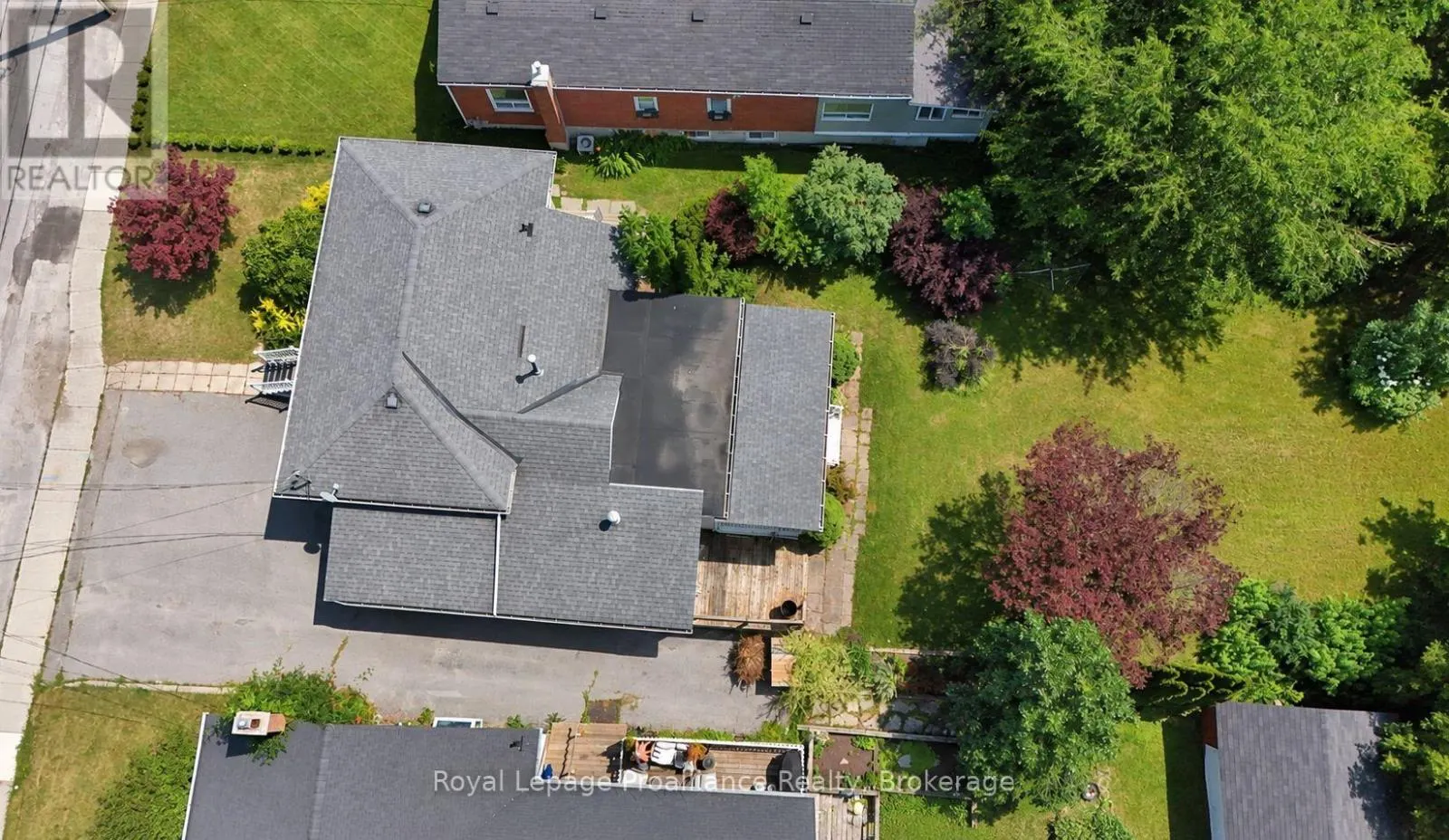 136 MACDONALD AVENUE