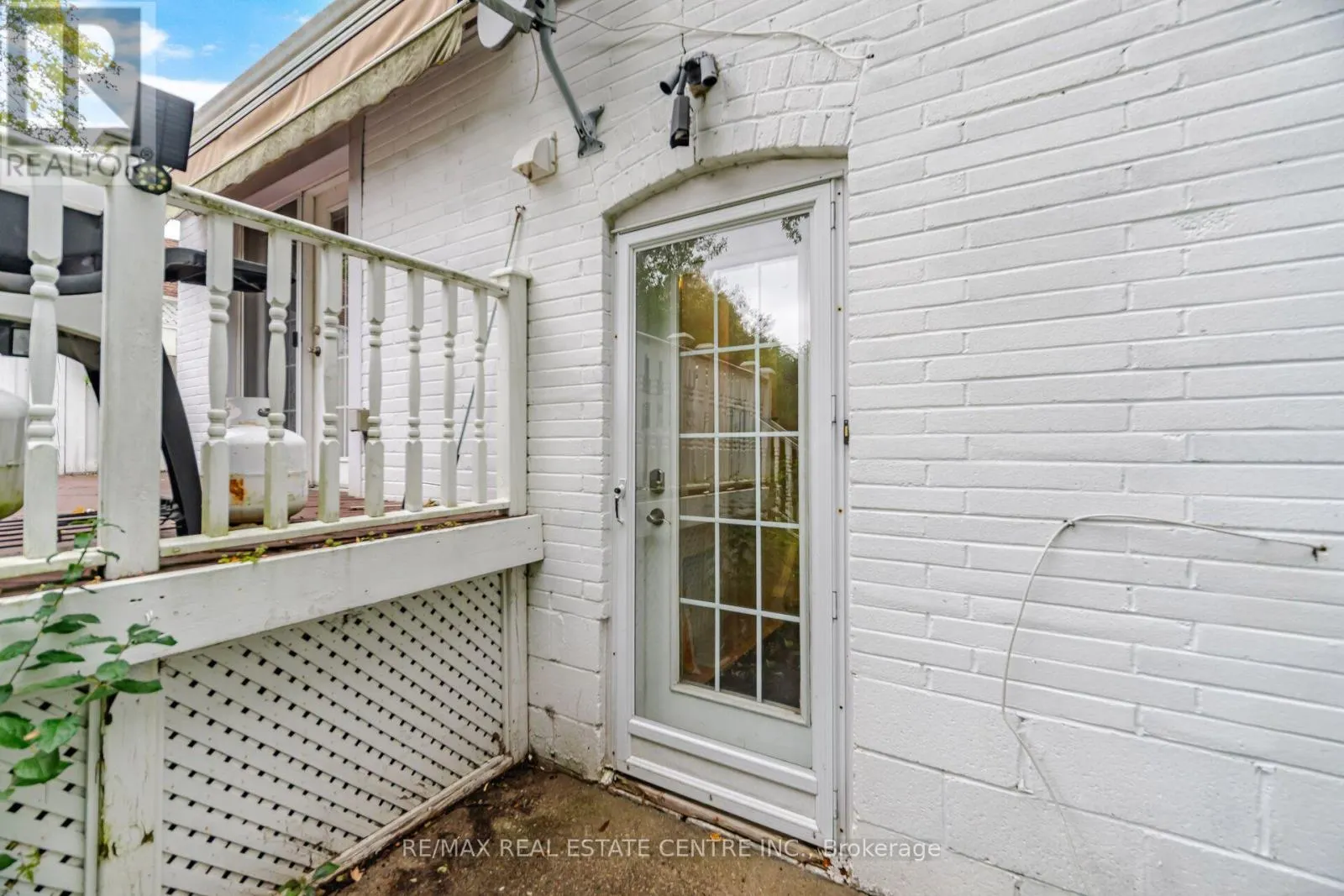 4 LINCOLN CRESCENT