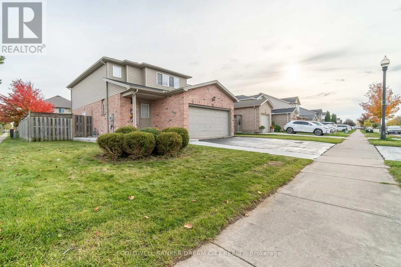 976 KIMBALL CRESCENT