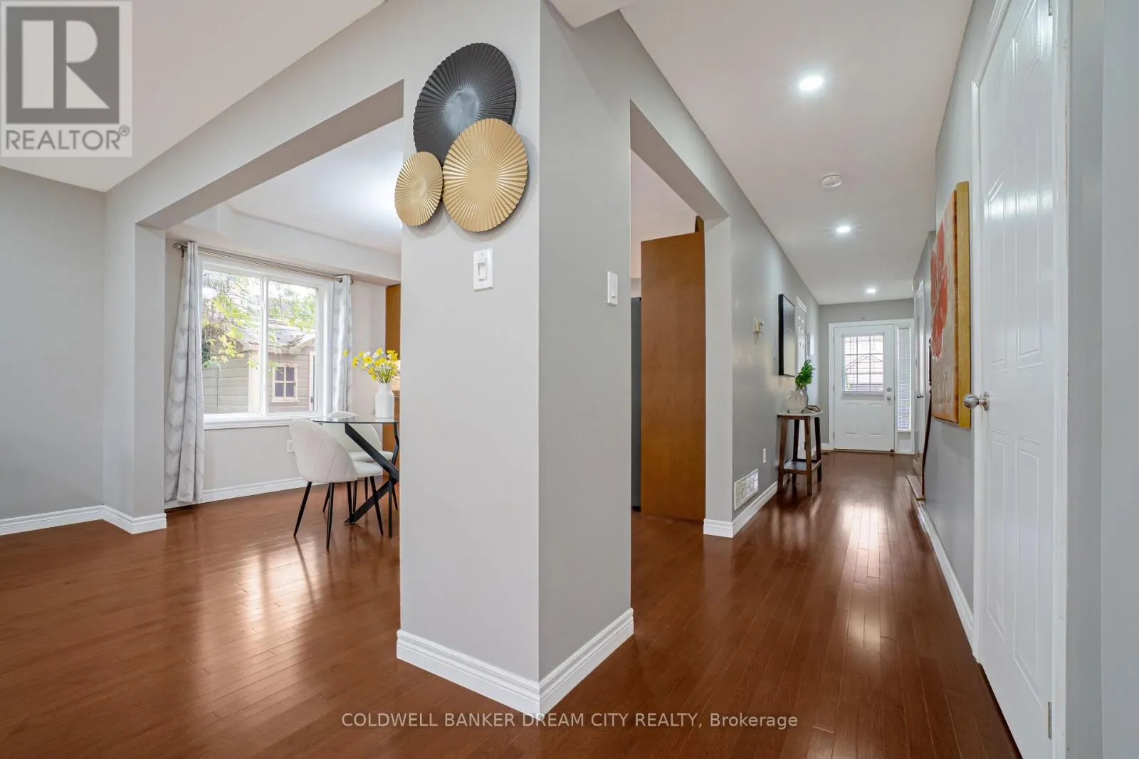 976 KIMBALL CRESCENT