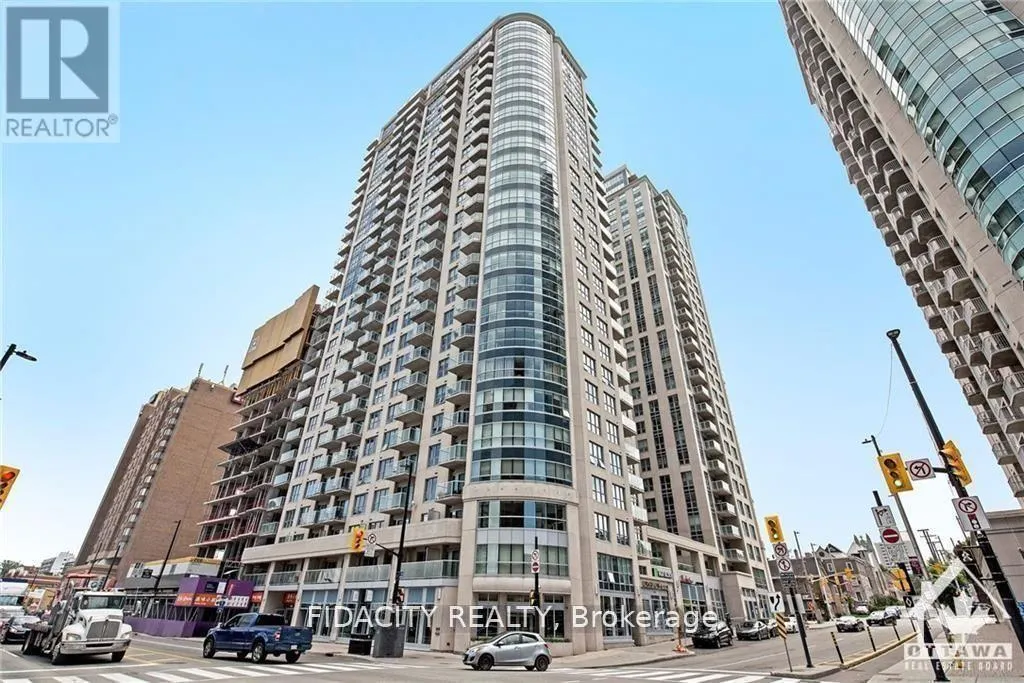 1004 - 242 RIDEAU STREET