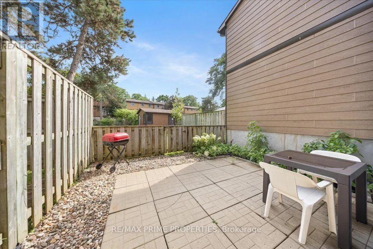29 - 6252 CASTILLE COURT