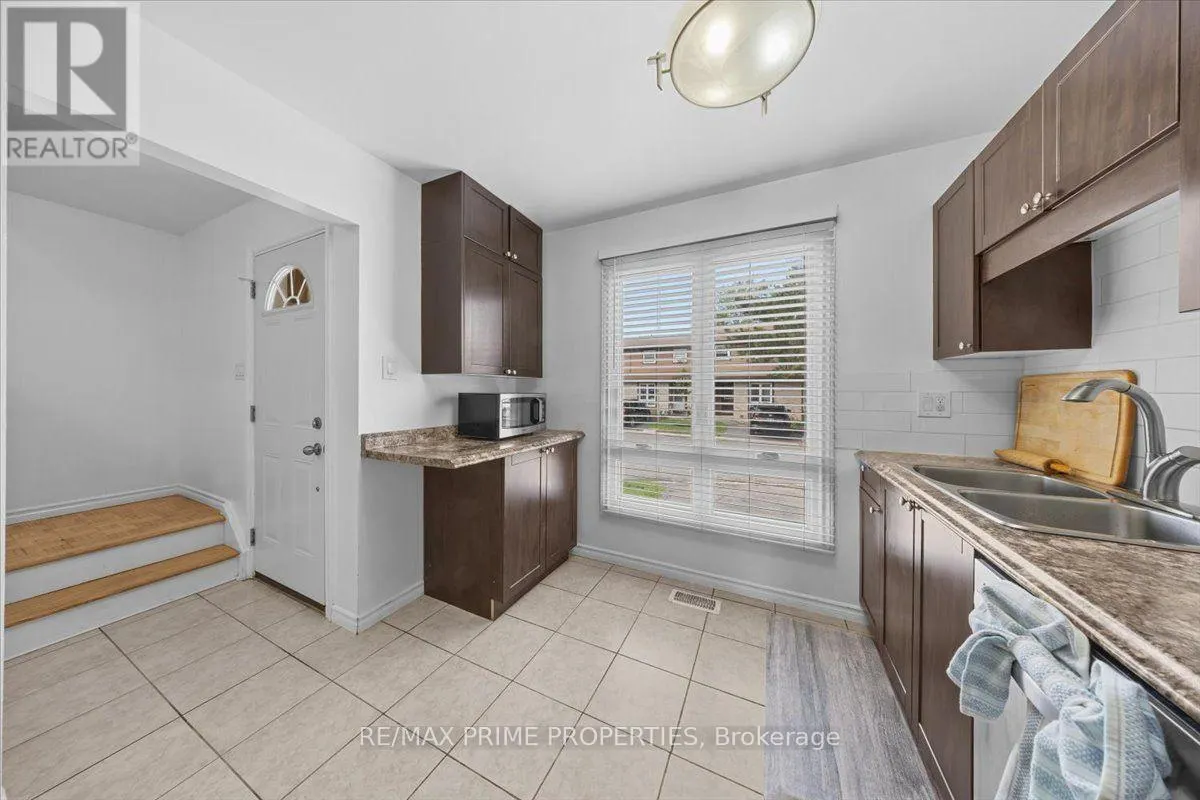 29 - 6252 CASTILLE COURT