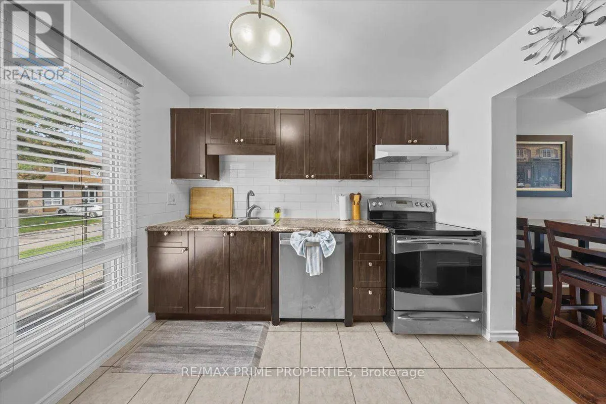 29 - 6252 CASTILLE COURT