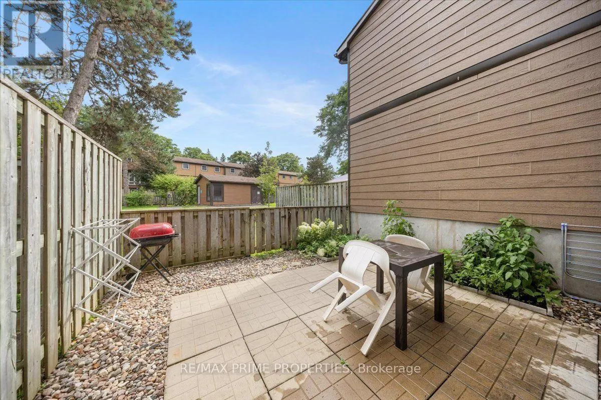 29 - 6252 CASTILLE COURT