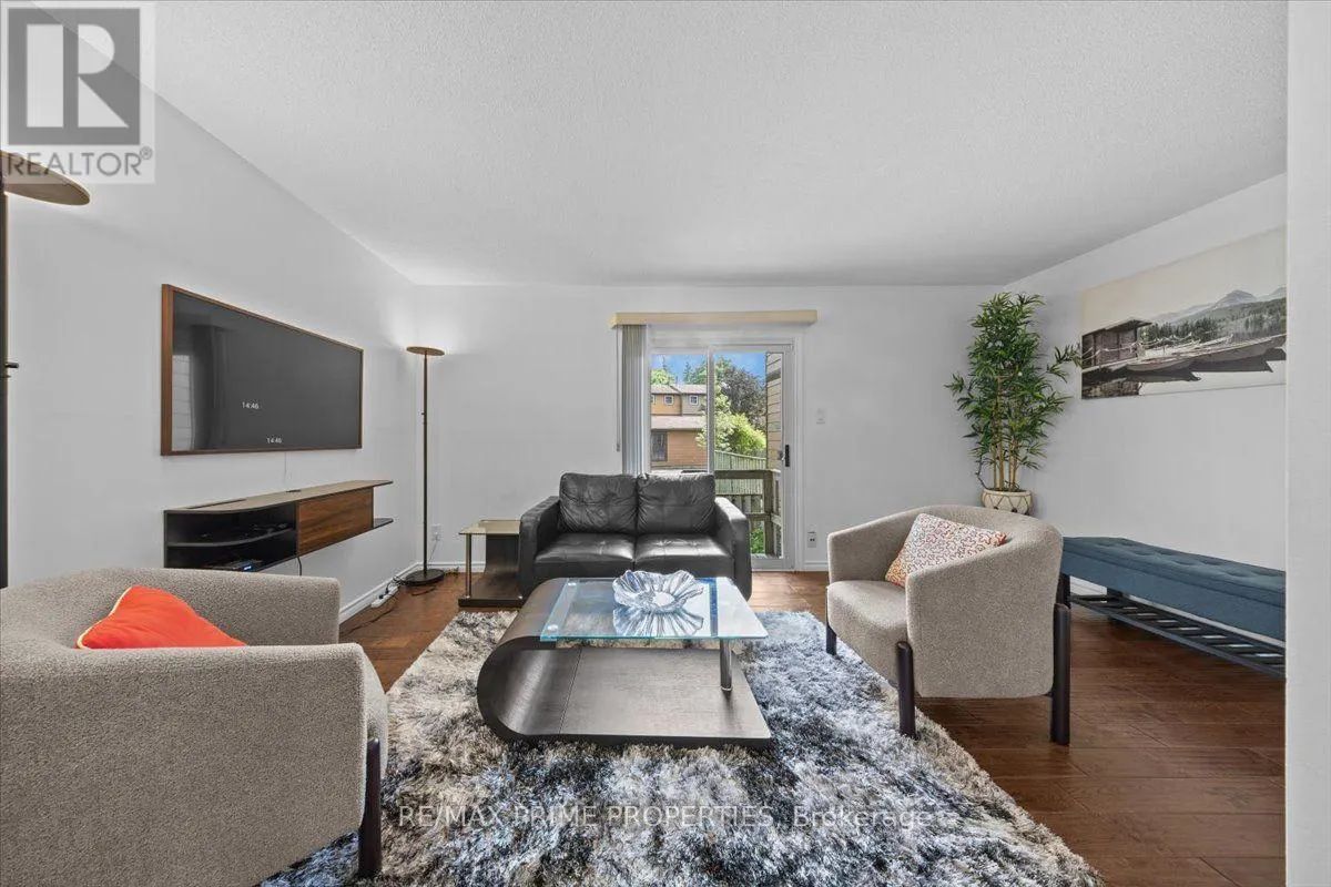 29 - 6252 CASTILLE COURT