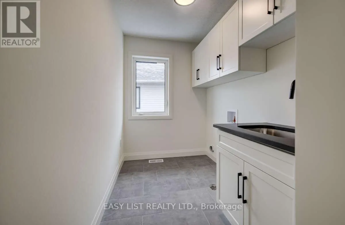 487 BLACK STREET