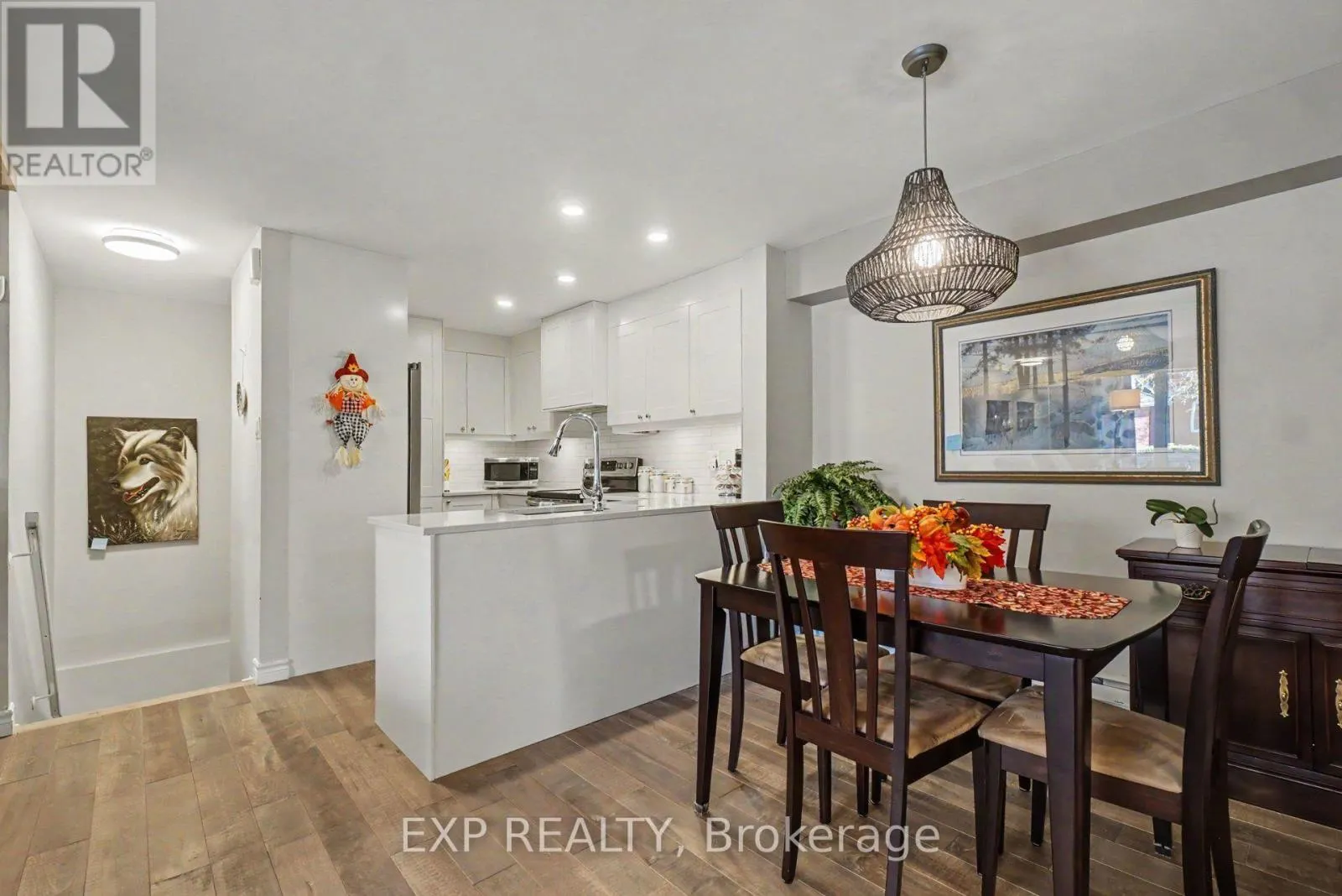 102 - 505 CANTEVAL TERRACE