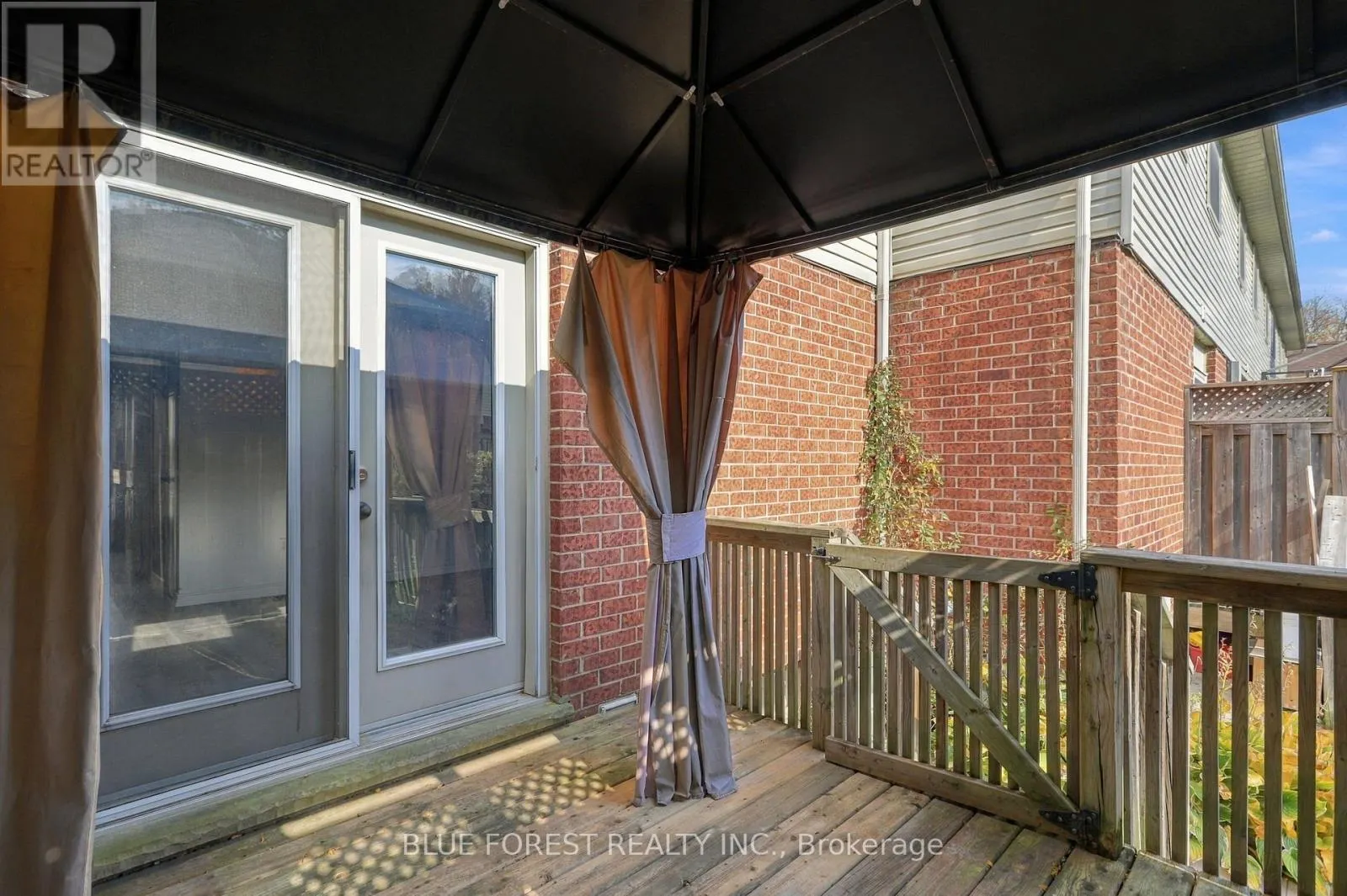 10 - 511 ADMIRAL DRIVE #10