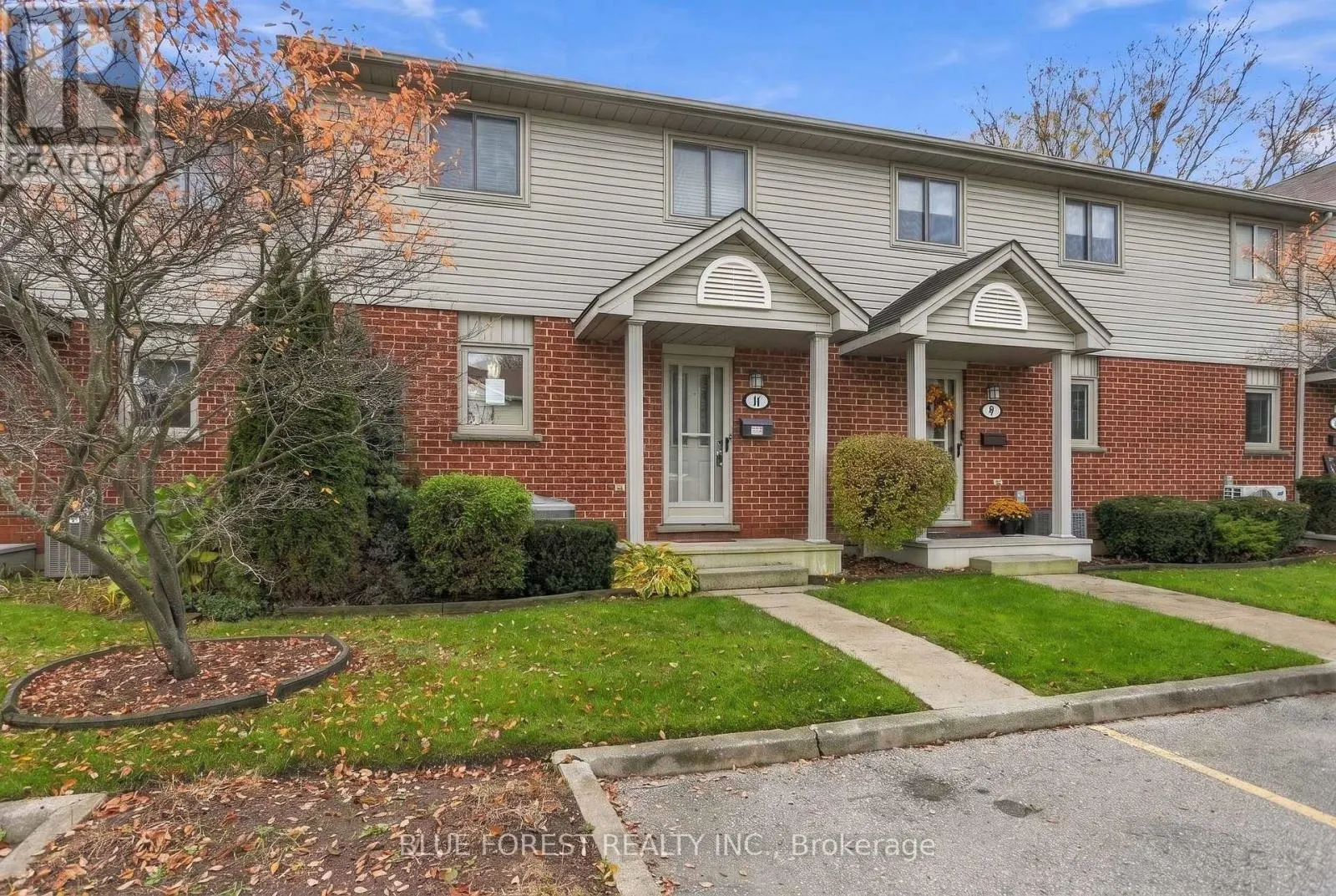 10 - 511 ADMIRAL DRIVE #10