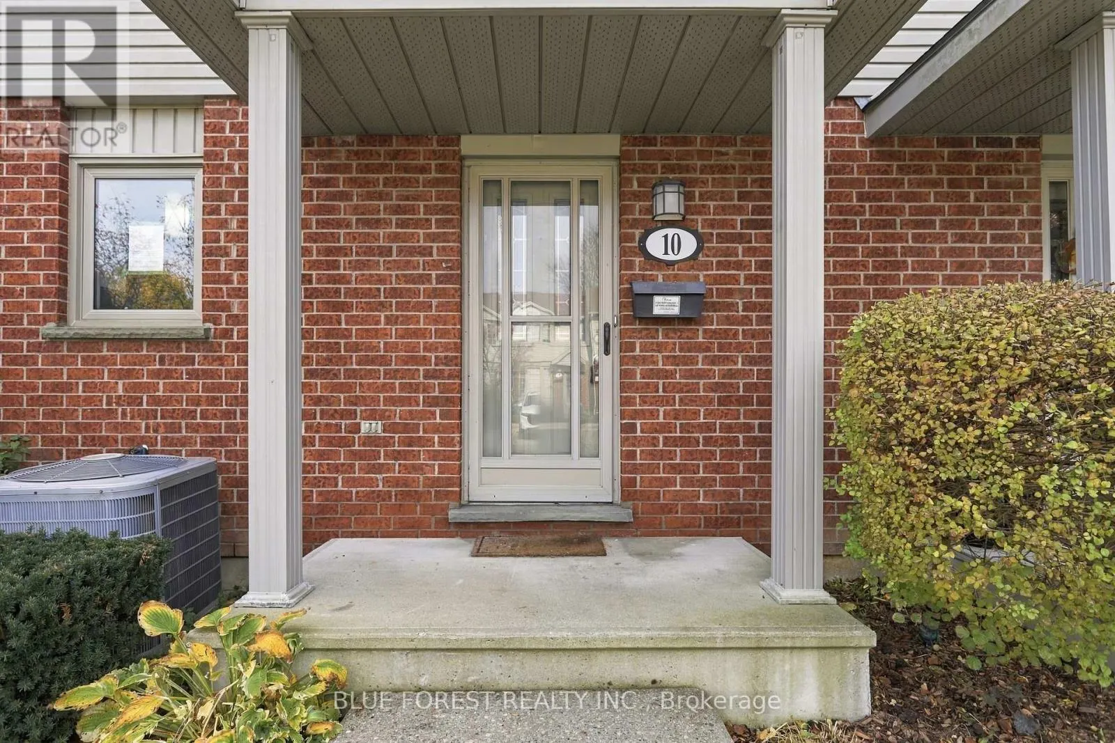 10 - 511 ADMIRAL DRIVE #10