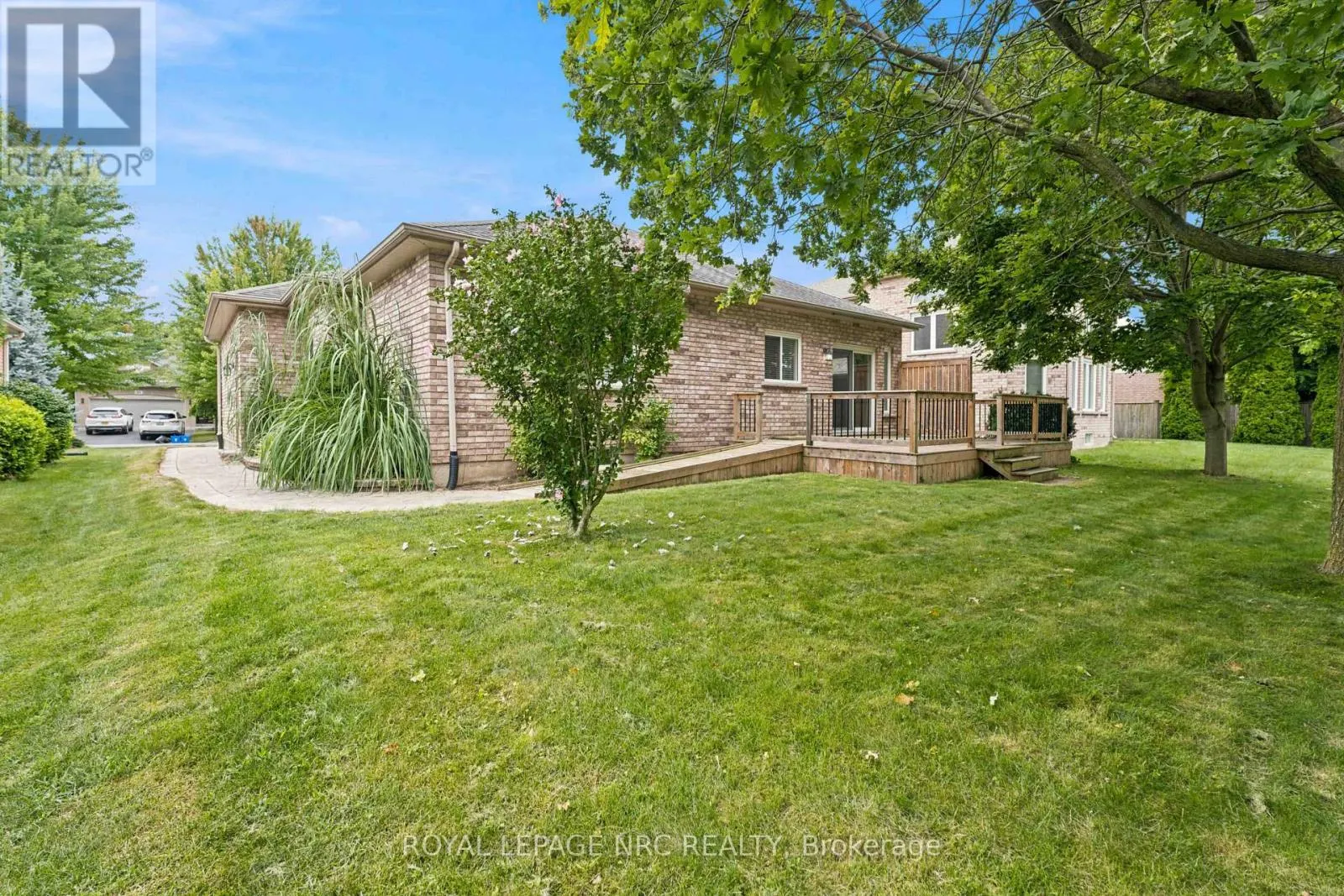 42 LORETTA DRIVE