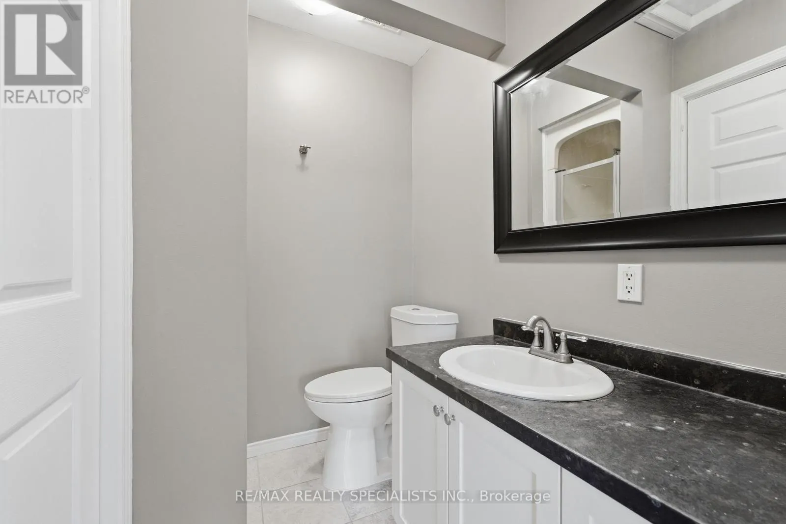 408 - 500 WESTMOUNT ROAD W