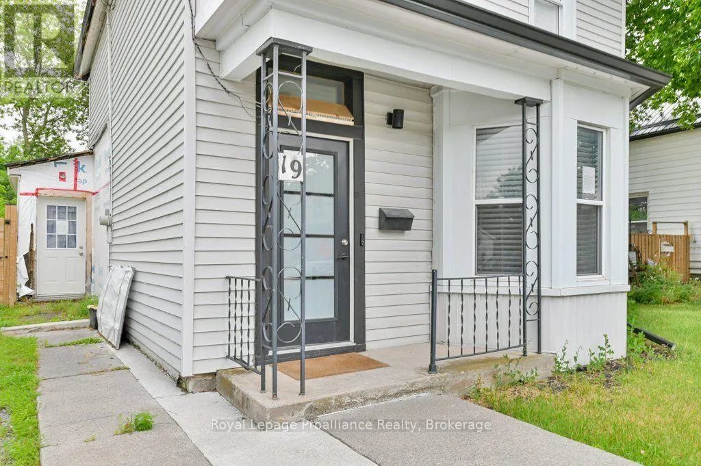 19 BETTES STREET