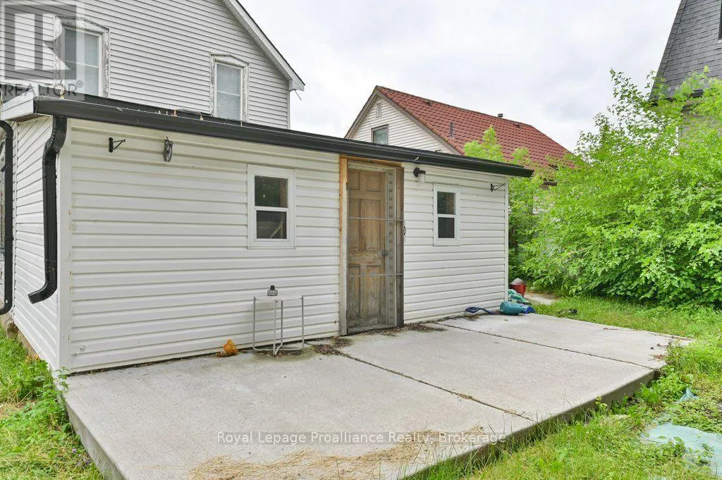 19 BETTES STREET