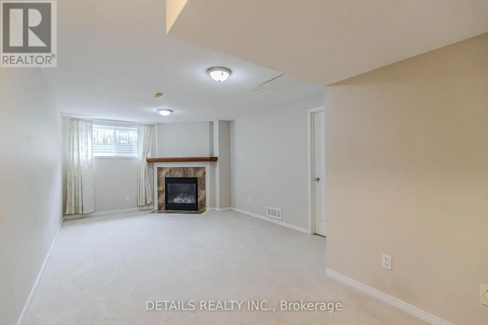 143 GATESPARK PRIVATE