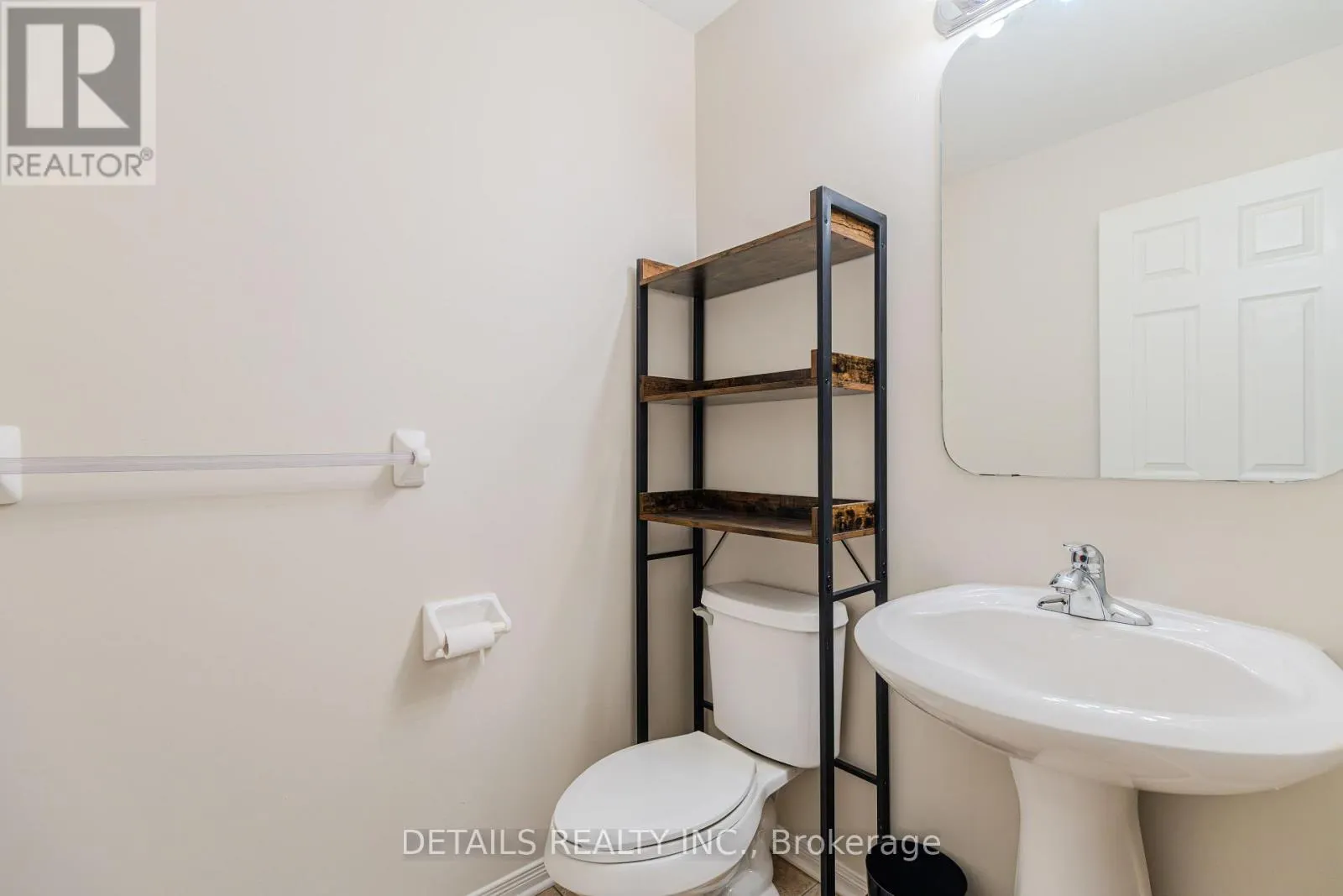 143 GATESPARK PRIVATE