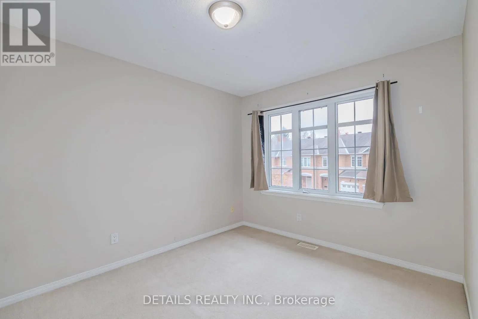 143 GATESPARK PRIVATE