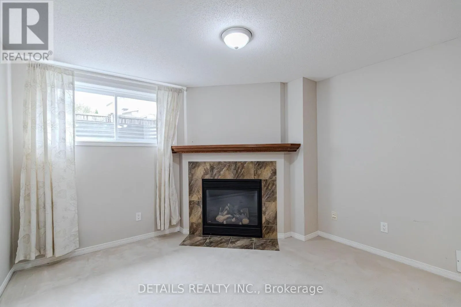 143 GATESPARK PRIVATE