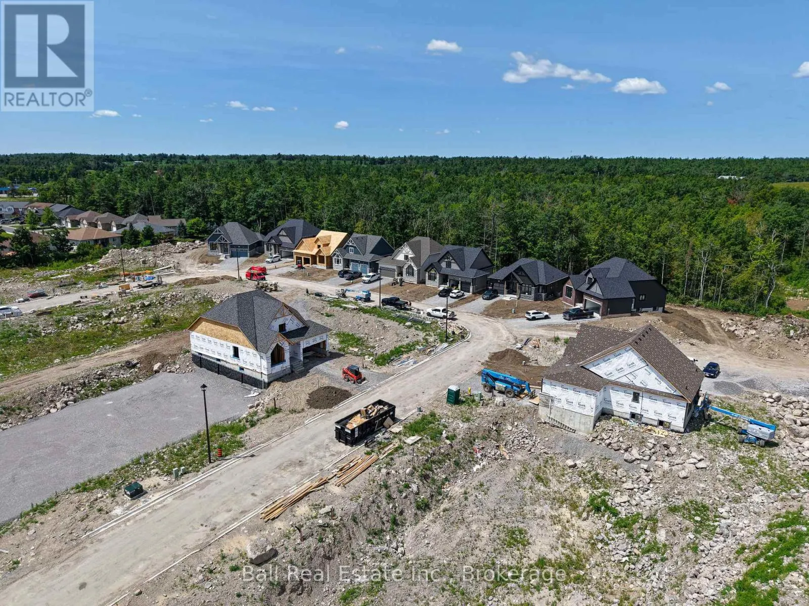 9 HEMLOCK CRESCENT
