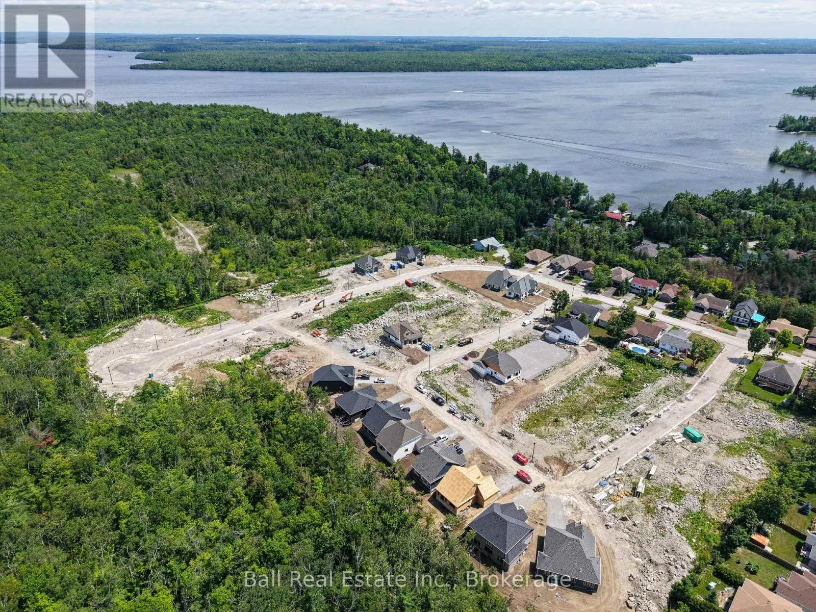 9 HEMLOCK CRESCENT