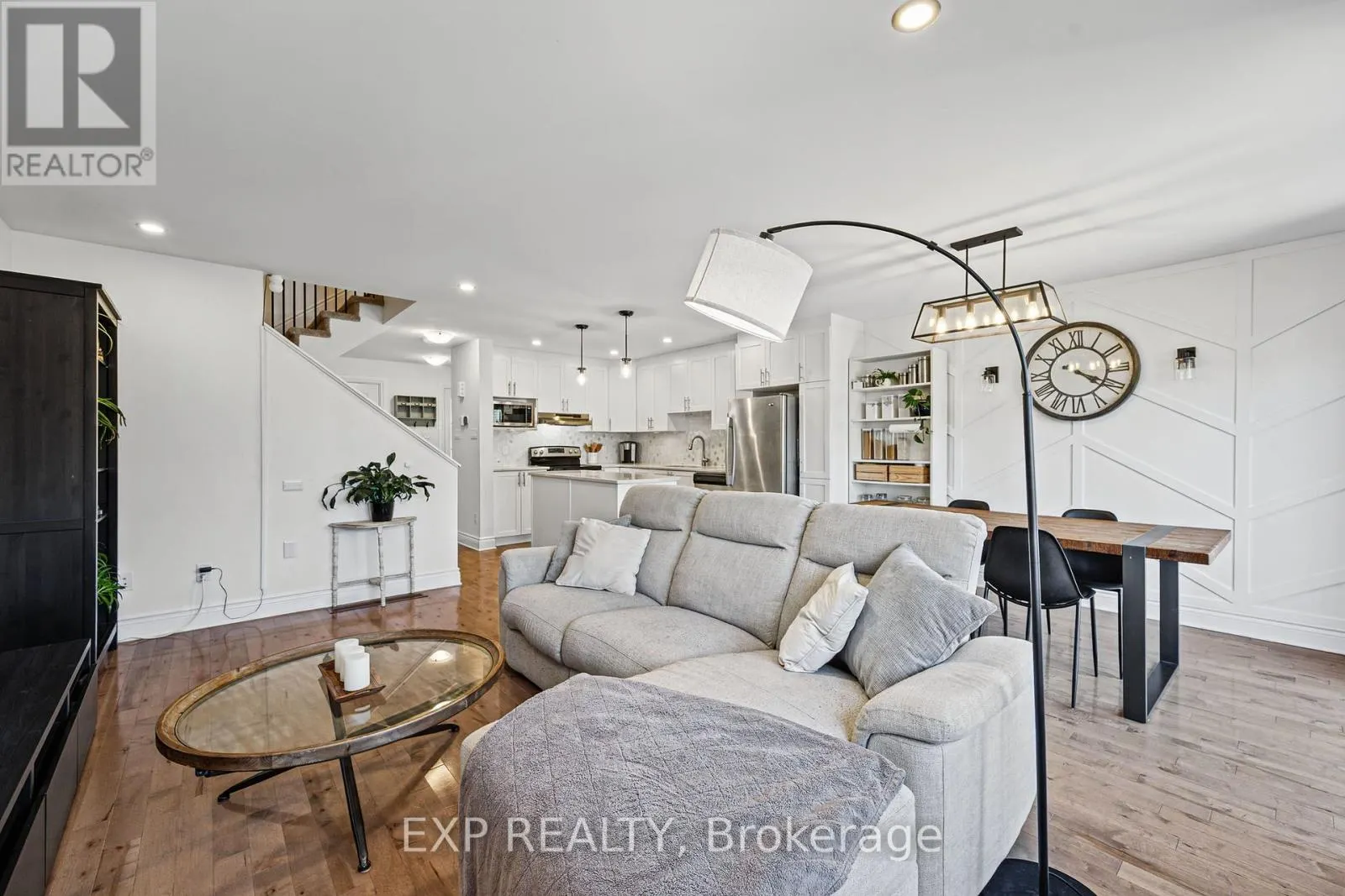305 TWILIGHT AVENUE