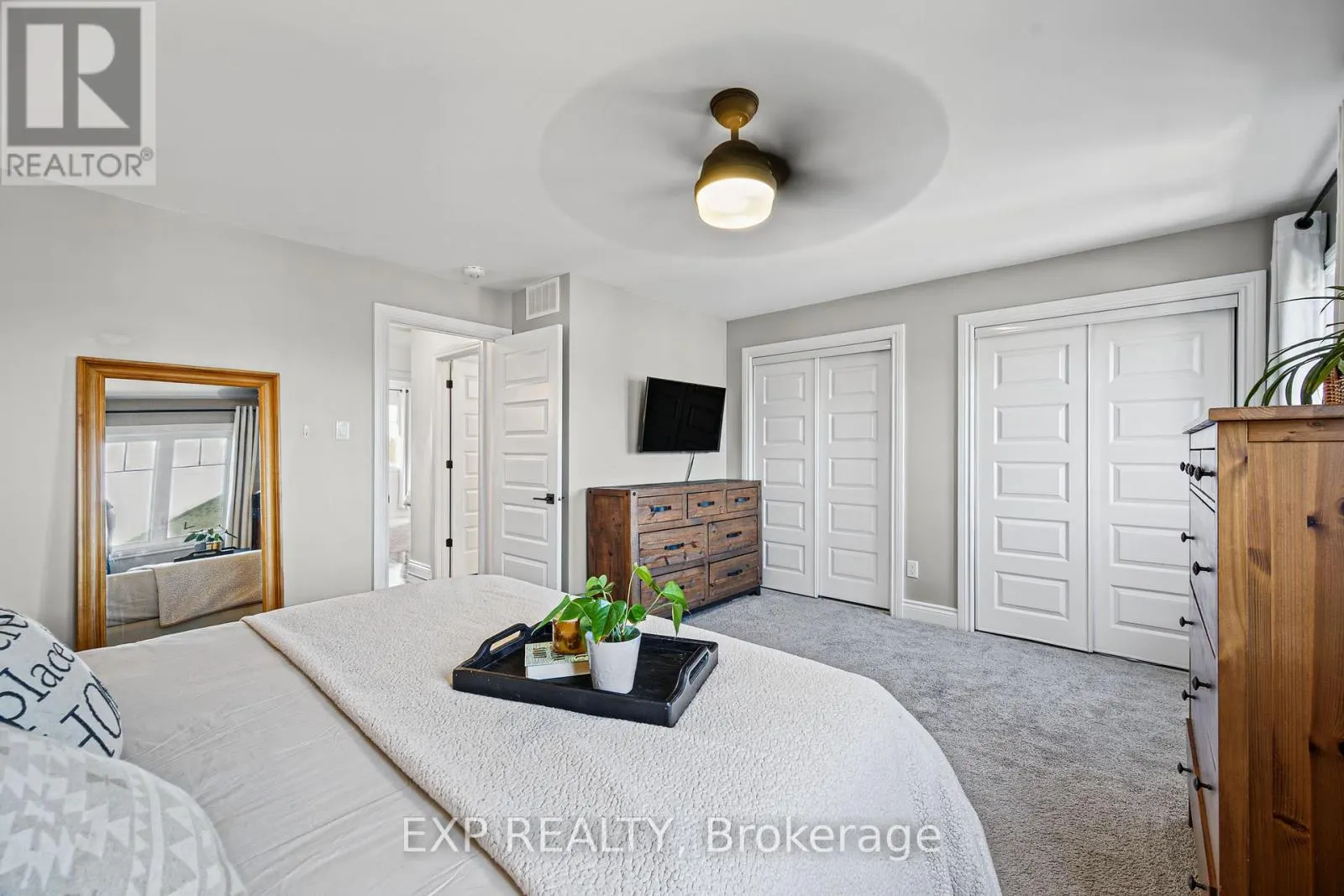 305 TWILIGHT AVENUE