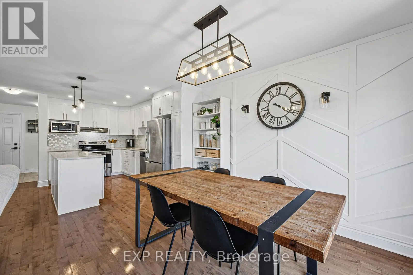 305 TWILIGHT AVENUE