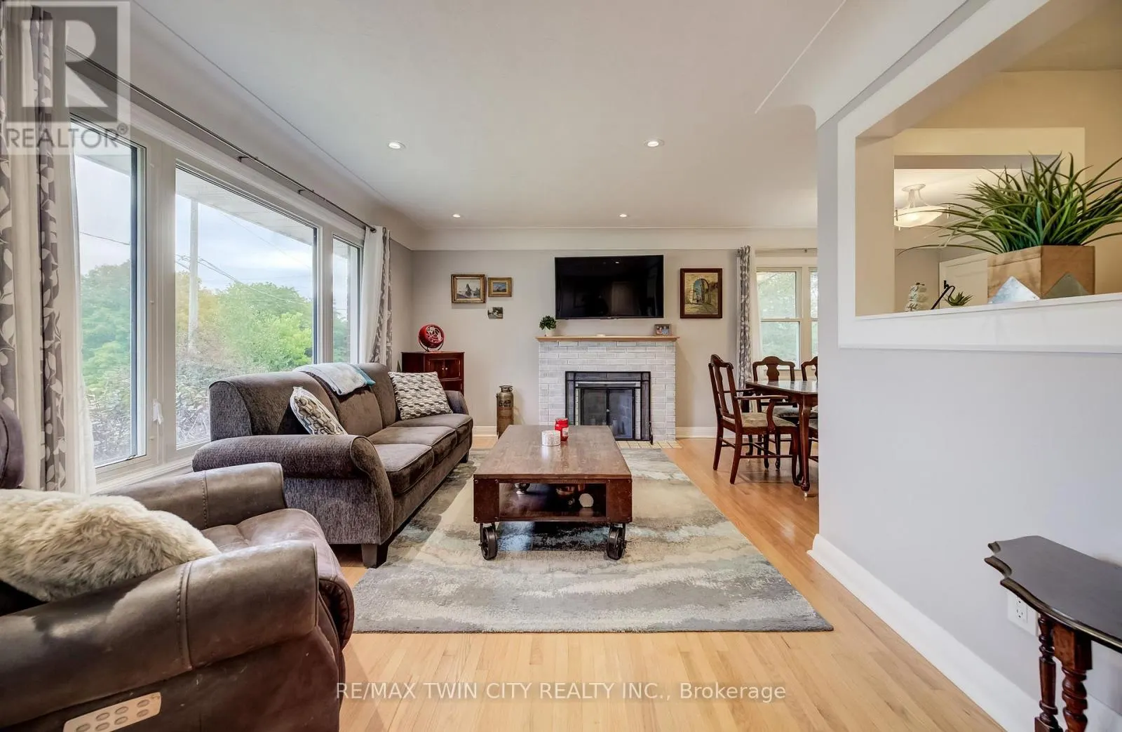 25 CULHAM DRIVE