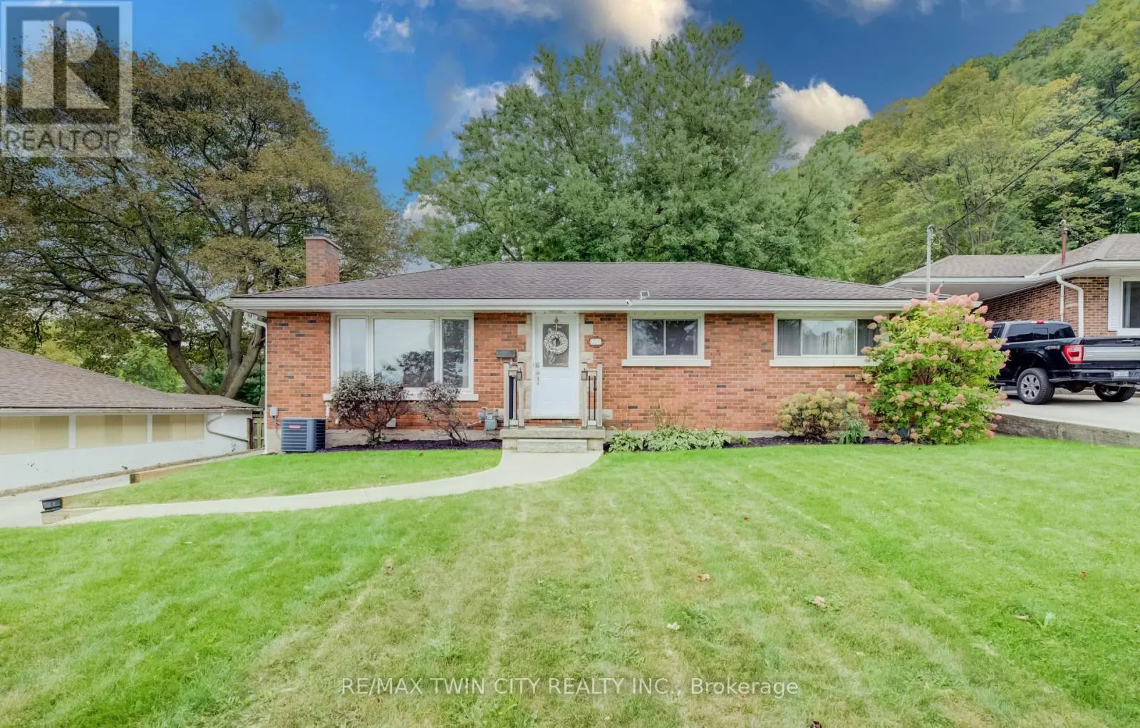 25 CULHAM DRIVE