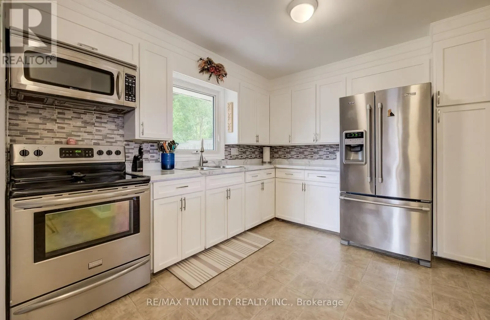 25 CULHAM DRIVE