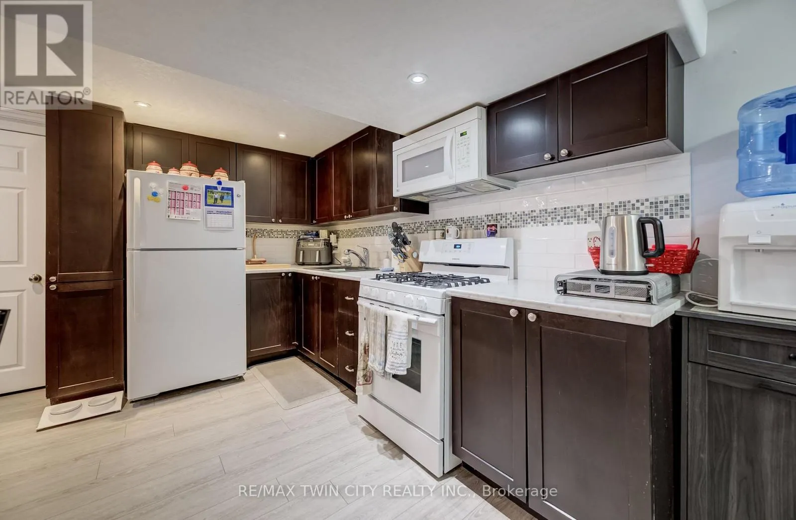 25 CULHAM DRIVE