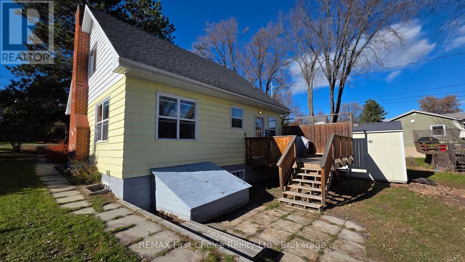 345 8TH AVE AVENUE S