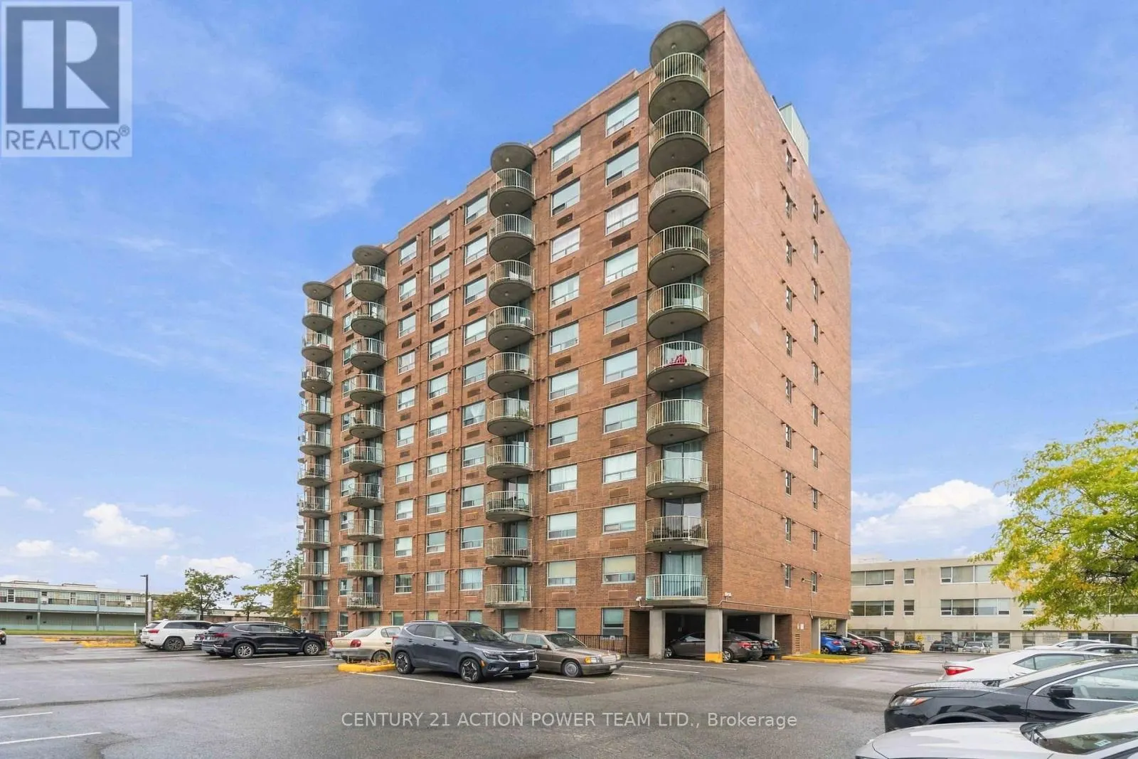 1010 - 1440 HERON ROAD