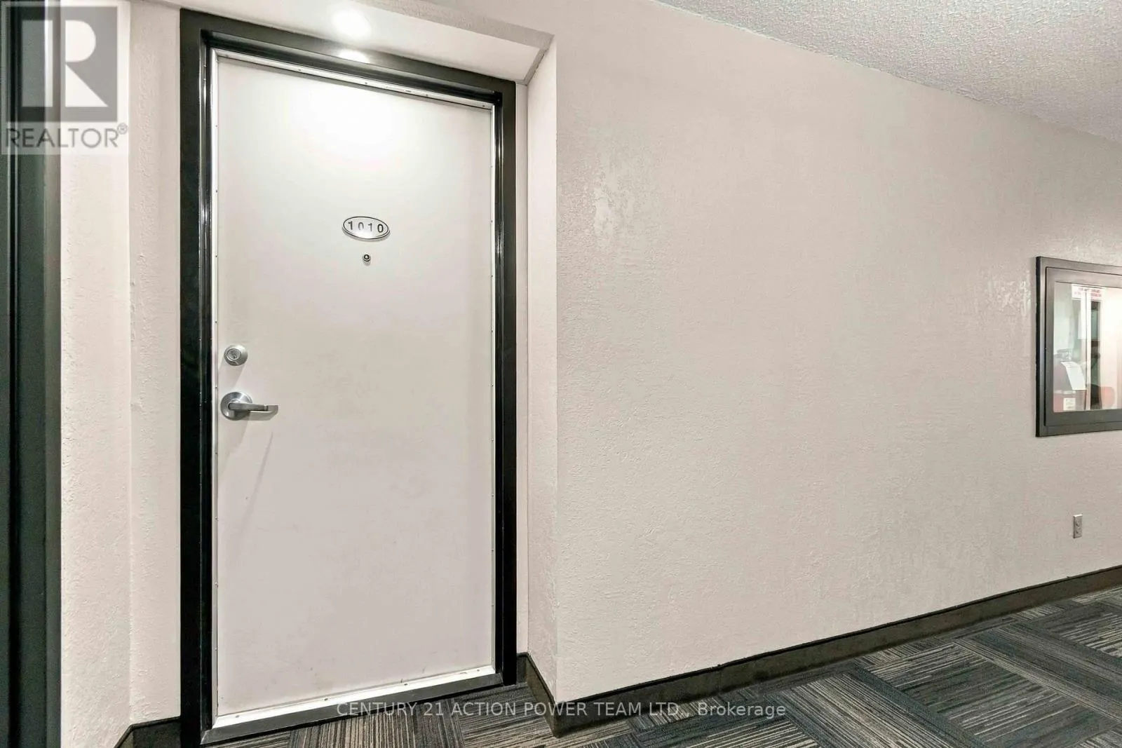 1010 - 1440 HERON ROAD