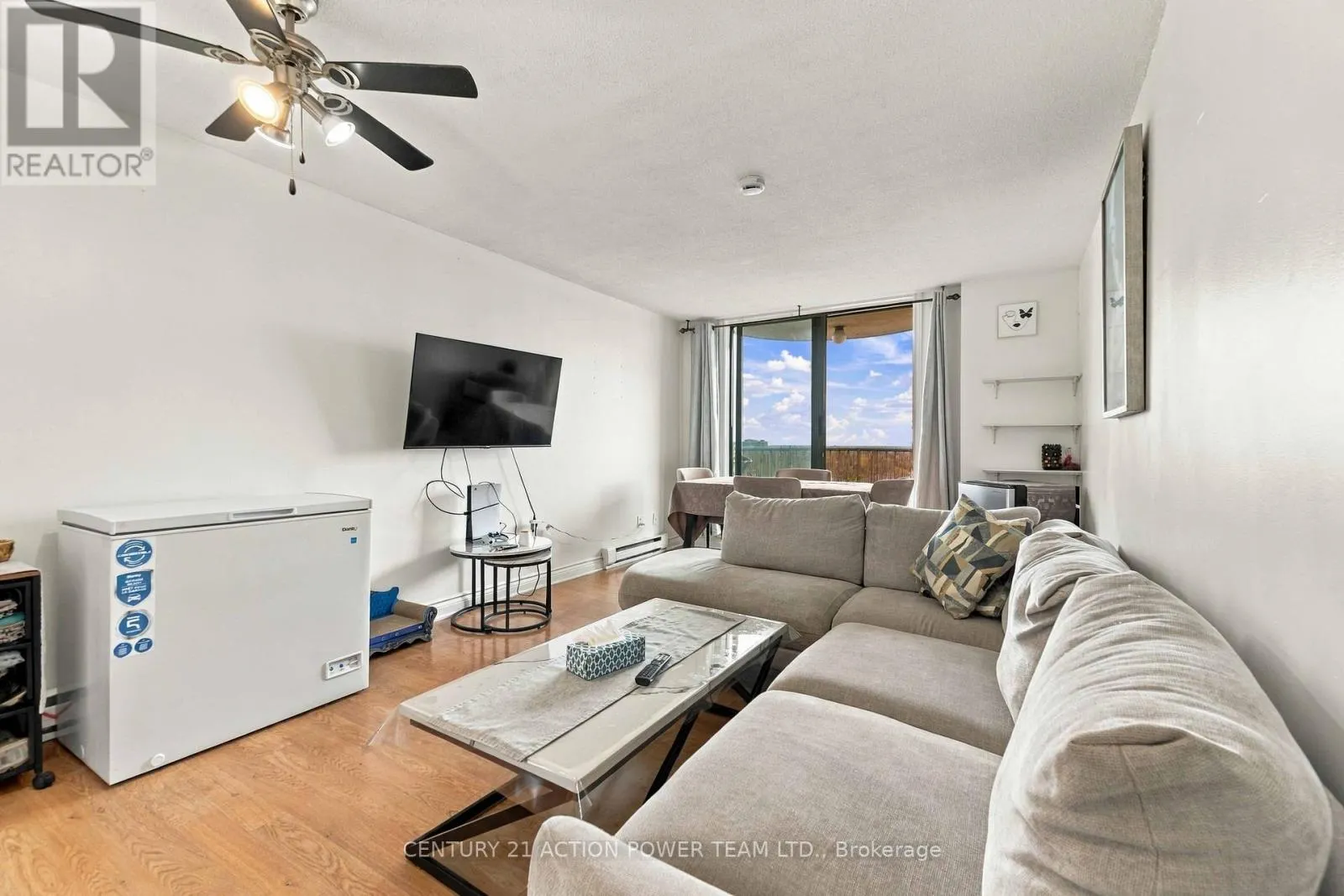 1010 - 1440 HERON ROAD