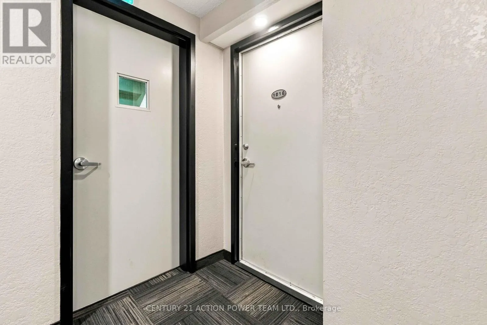 1010 - 1440 HERON ROAD