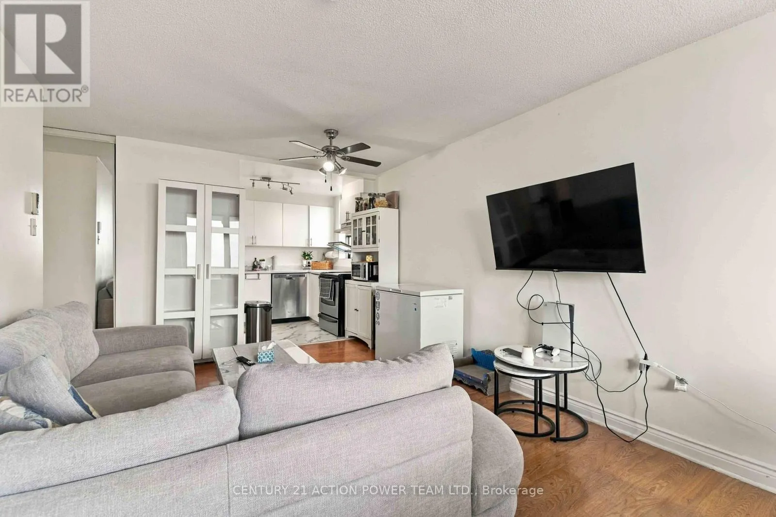1010 - 1440 HERON ROAD
