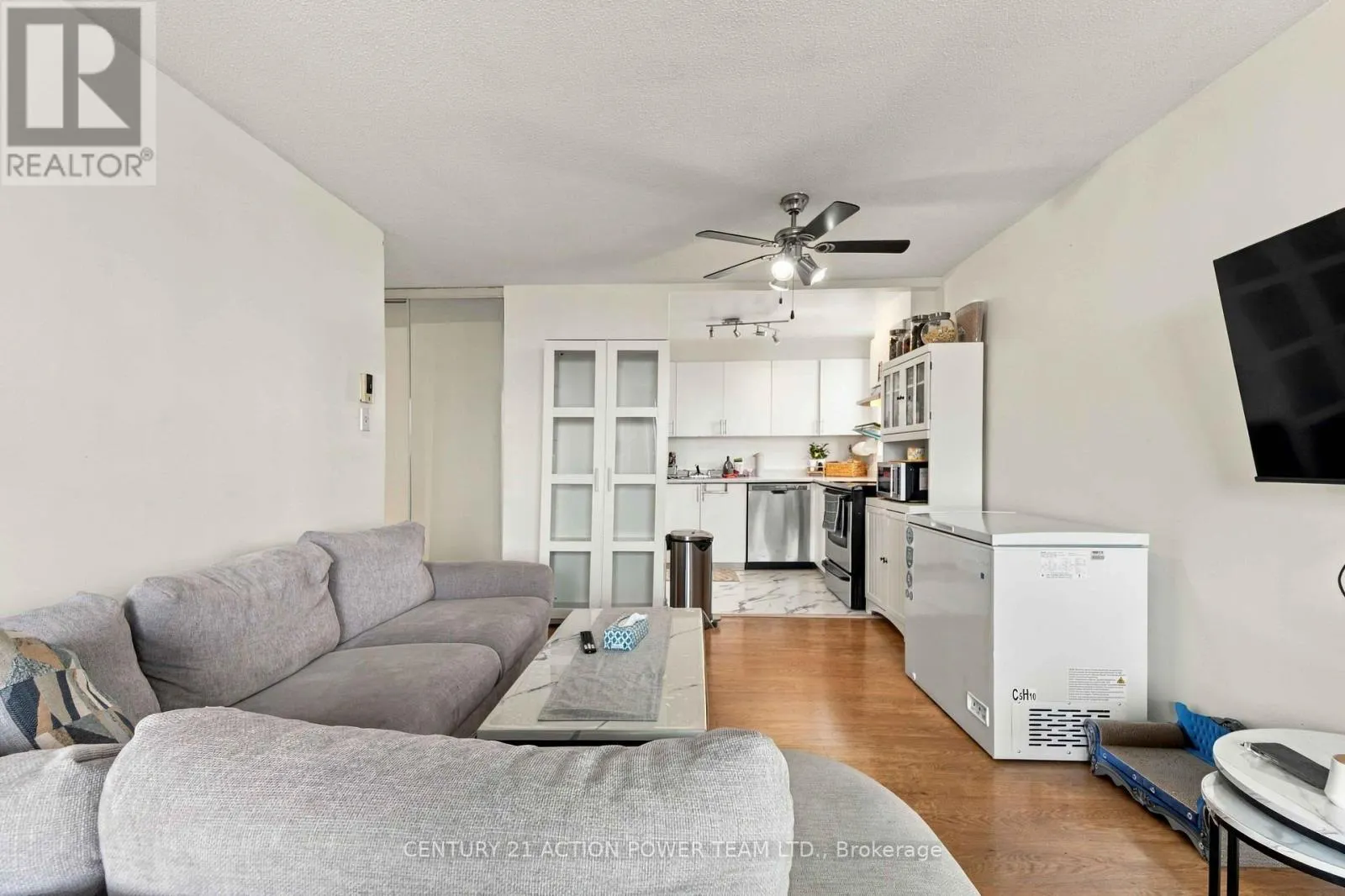 1010 - 1440 HERON ROAD