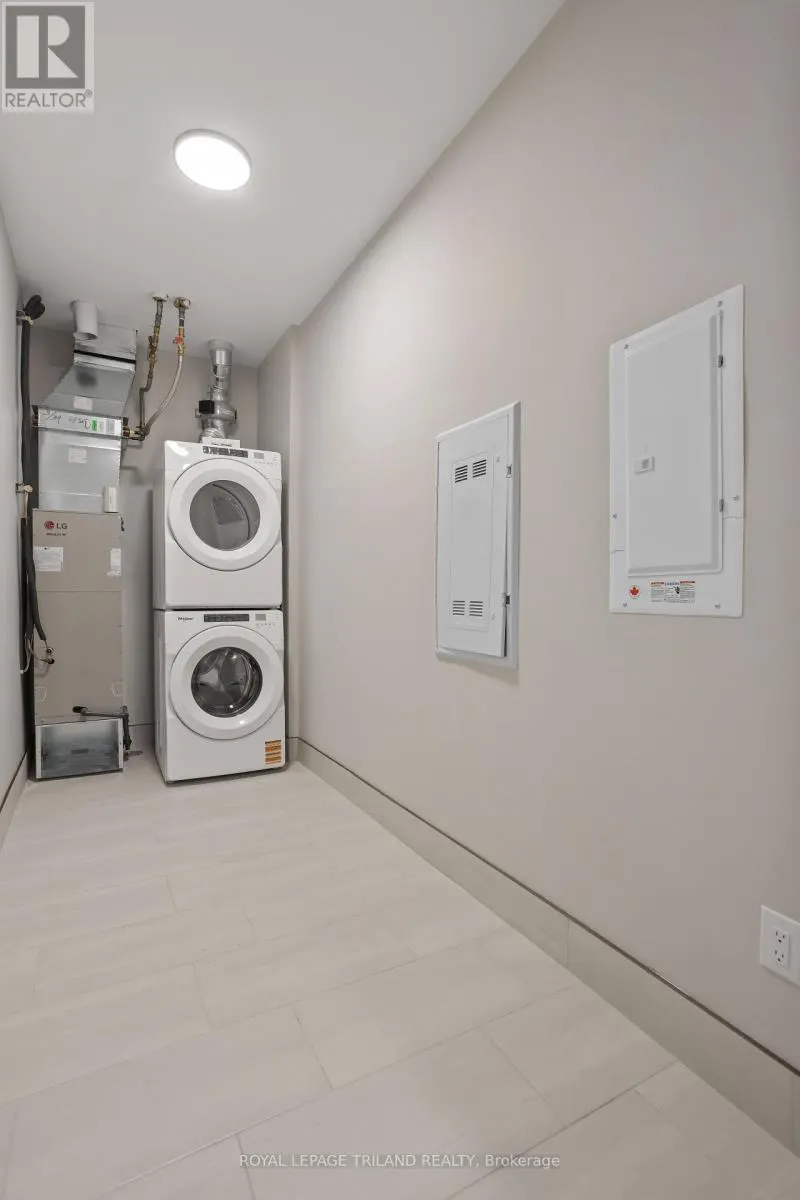 305 - 33318 RICHMOND STREET #305