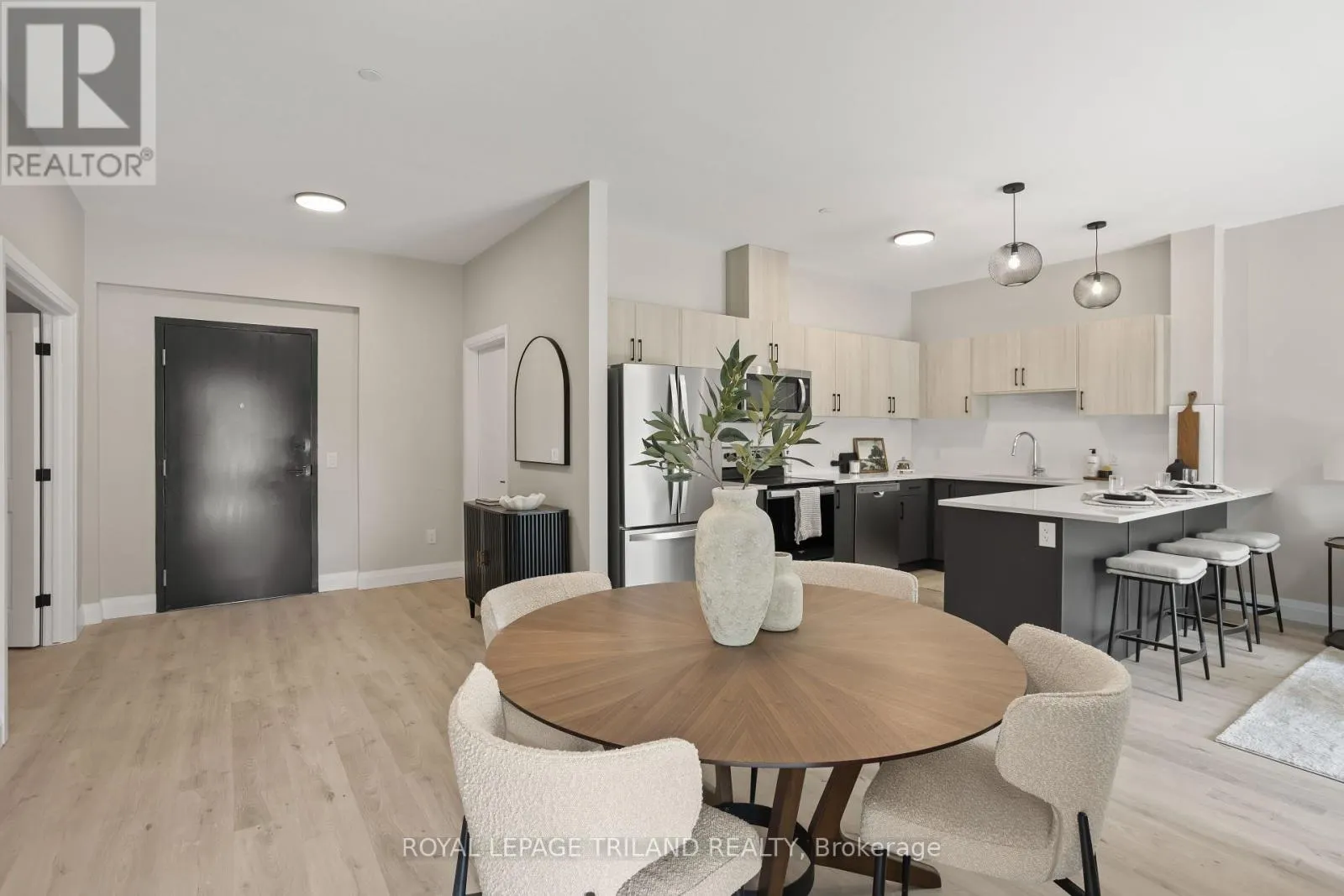 305 - 33318 RICHMOND STREET #305